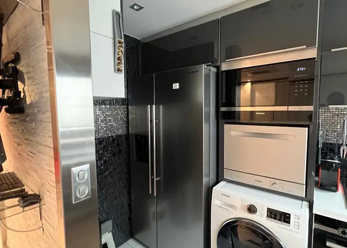 Joia - Moisant Apartment